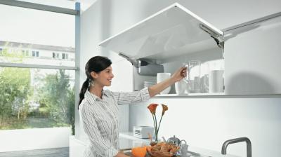 AVENTOS HK, силовой механизм 23 BLUMOTION, узкие алюминиевые рамки, белый шелк